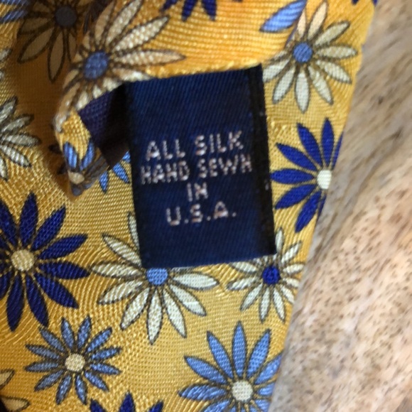 Vtg GJ CAHN Daisy Print Floral Silk Tie Makers To The Universe USA Made Textured - Picture 13 of 16